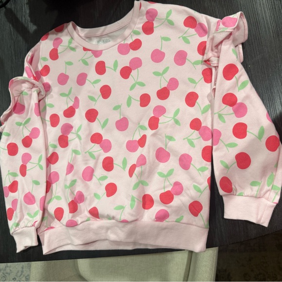 NWT Size 8 Cherry Print Kids Sweatshirt - Picture 1 of 2